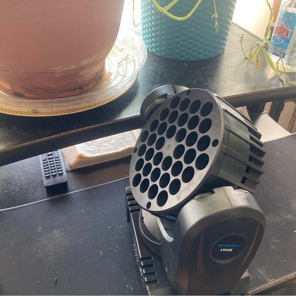 Moving Head Lights.. - Picture 8 of 8